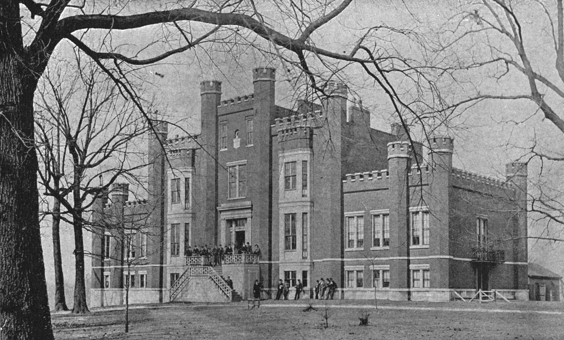 Masonic University Castle Building (photograph from the Wikimedia Commons category Rhodes College)
