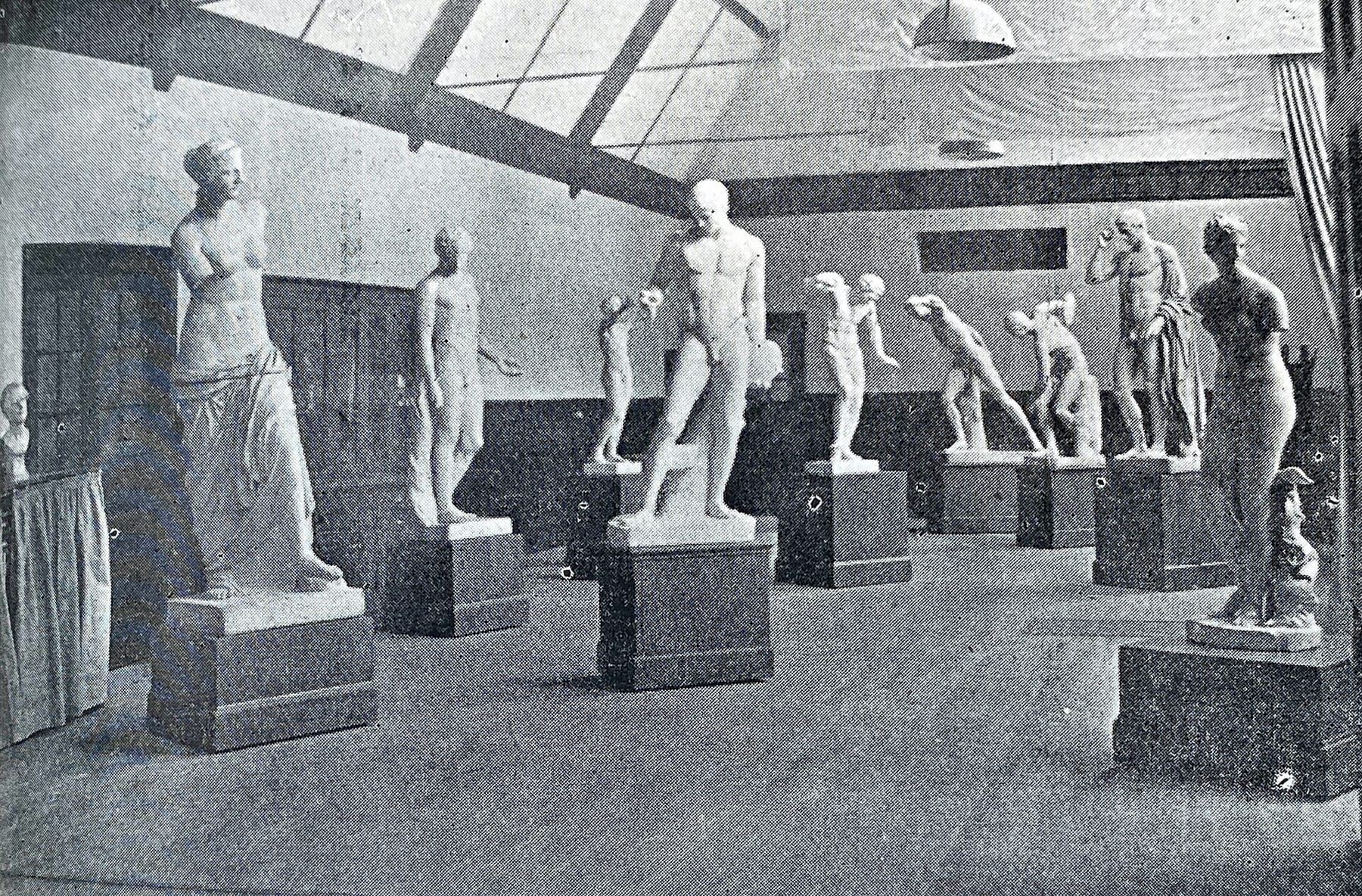 The Figure Model Room 1902 - The Technical College and School of Art (photograph from the Wikimedia Commons category University of the West of Scotland)