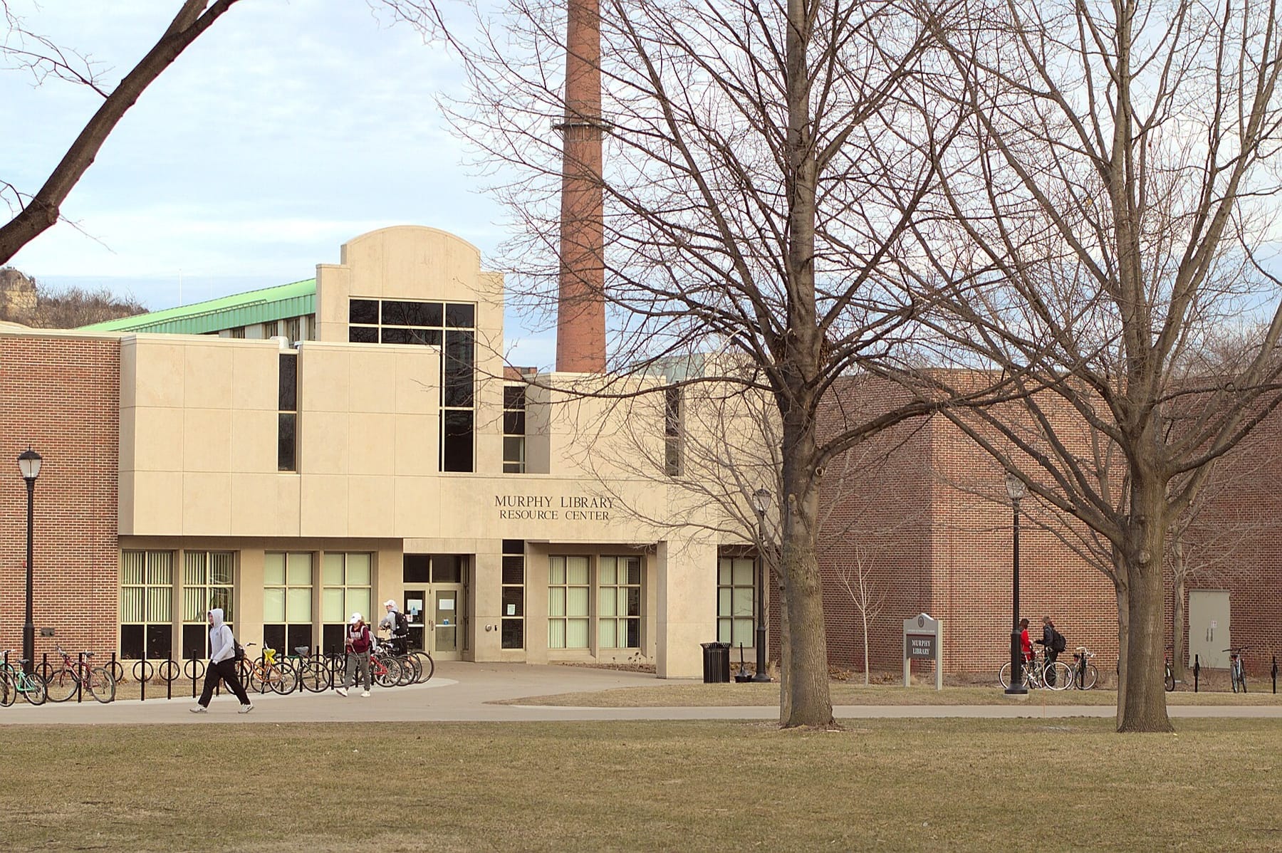 Eugene W. Murphy Library (photograph from the Wikimedia Commons category University of Wisconsin-La Crosse)